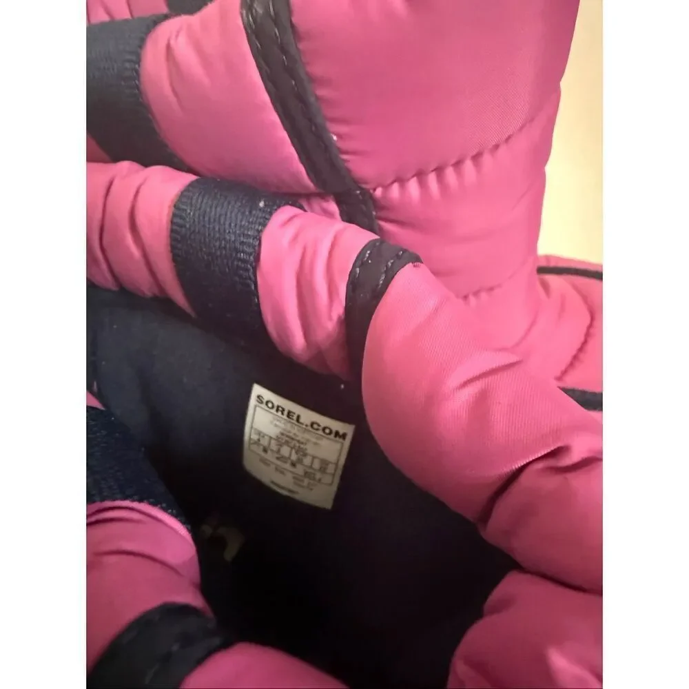 Sorel Kids Girls Puffy Quilted Whitney II Mid Snow Boots Pink Black Size 4 NWT